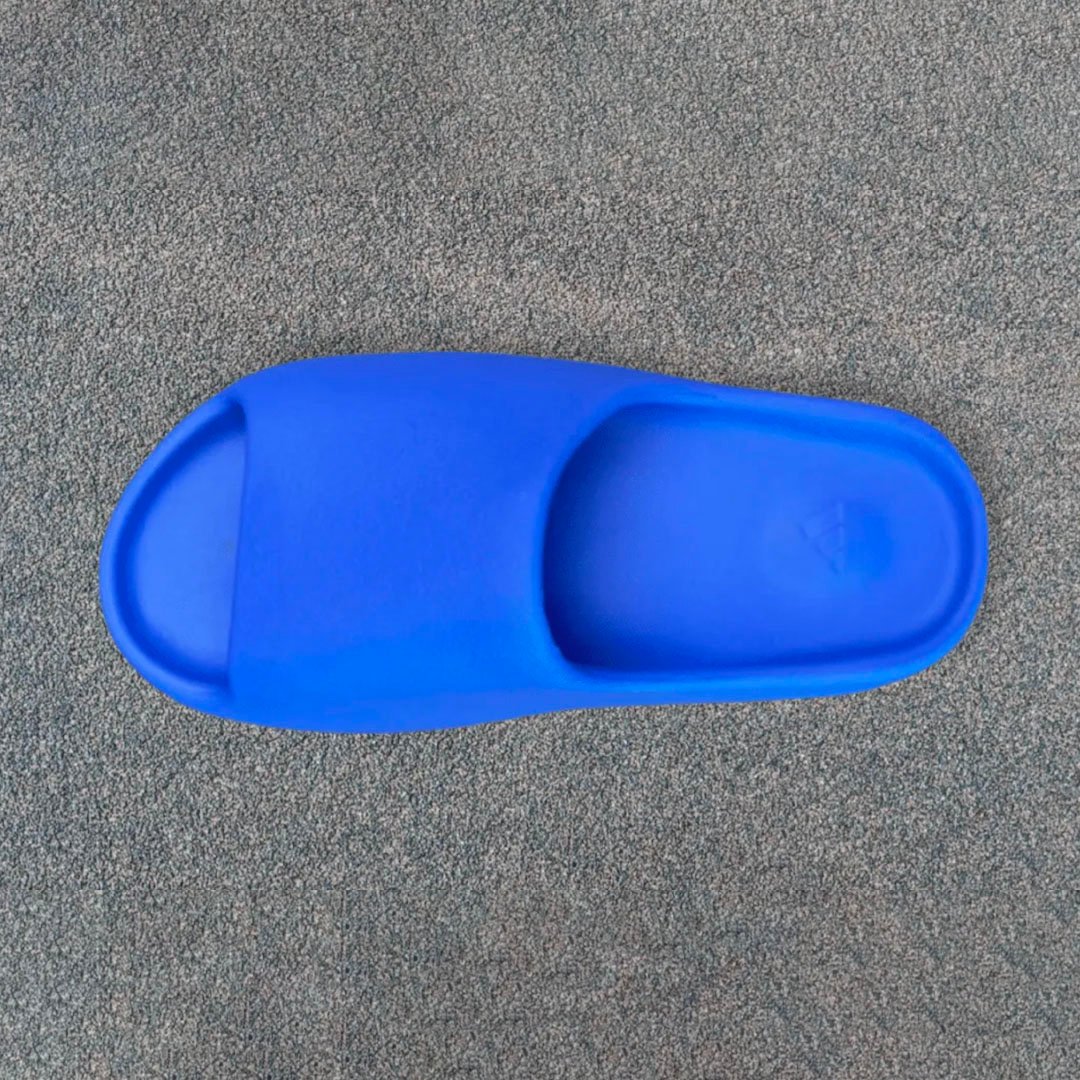 adidas Yeezy Slide Azure Blue ID4133 Release Date 001