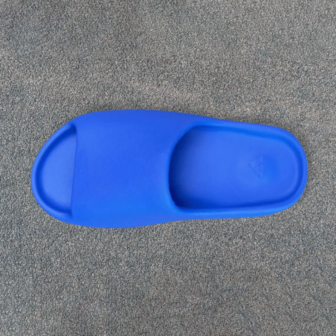 adidas Yeezy Slide Azure Blue ID4133 Release Date 001