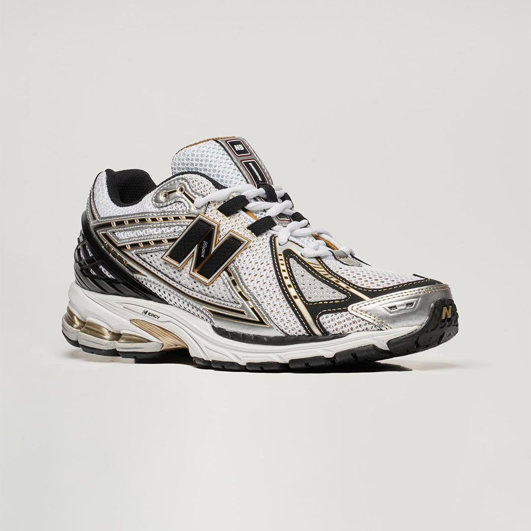 New Balance 1906 — White/Black – La Garçonne