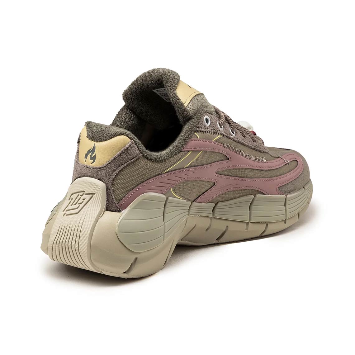 Street Fighter x Reebok Zig Kinetica 2.5