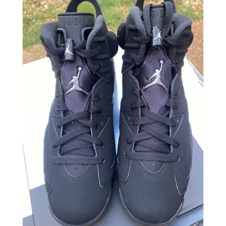 Official Look at the Upcoming Air Jordan 13 Obsidian