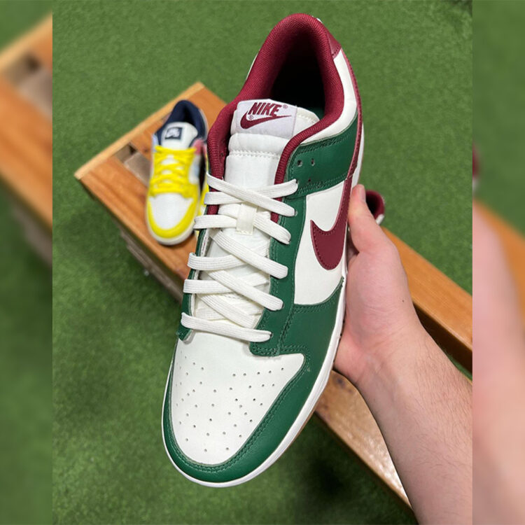 Dunk Low Gorge Green Team Red