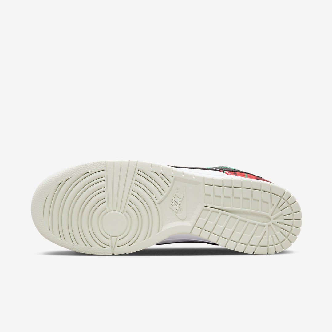 Nike Dunk Low “Plaid” DV0827-100 