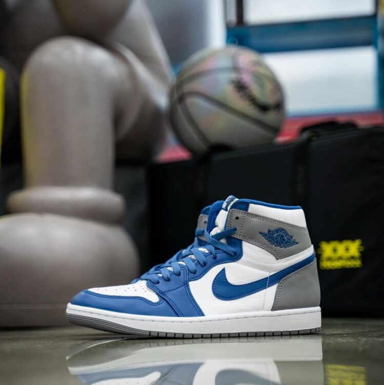 Air Jordan 1 True Blue DZ5485-410 Release Date