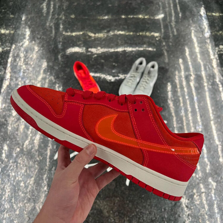 Nike Dunk Low ATL FD07240657 02 750x750