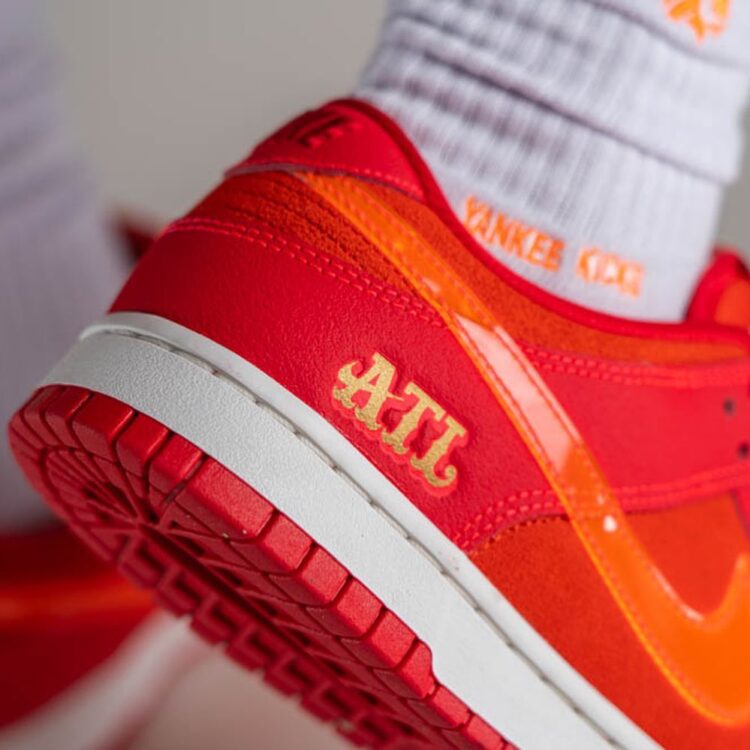 Nike Dunk Low ATL FD07240657 03 1 750x750