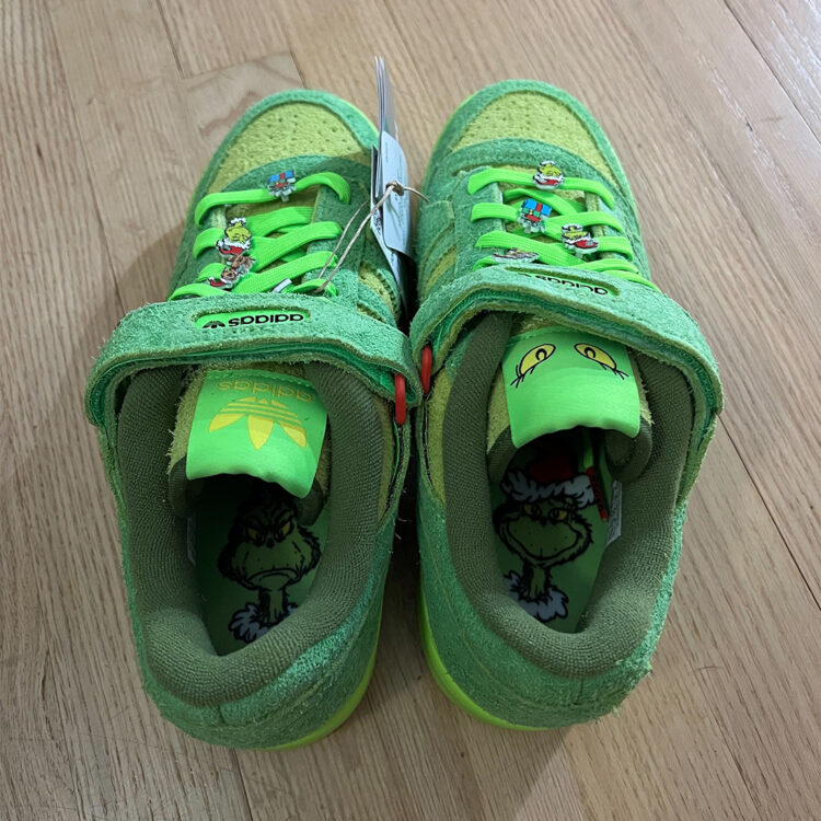 The Grinch Core adidas Forum Low HP6772 05 750x750