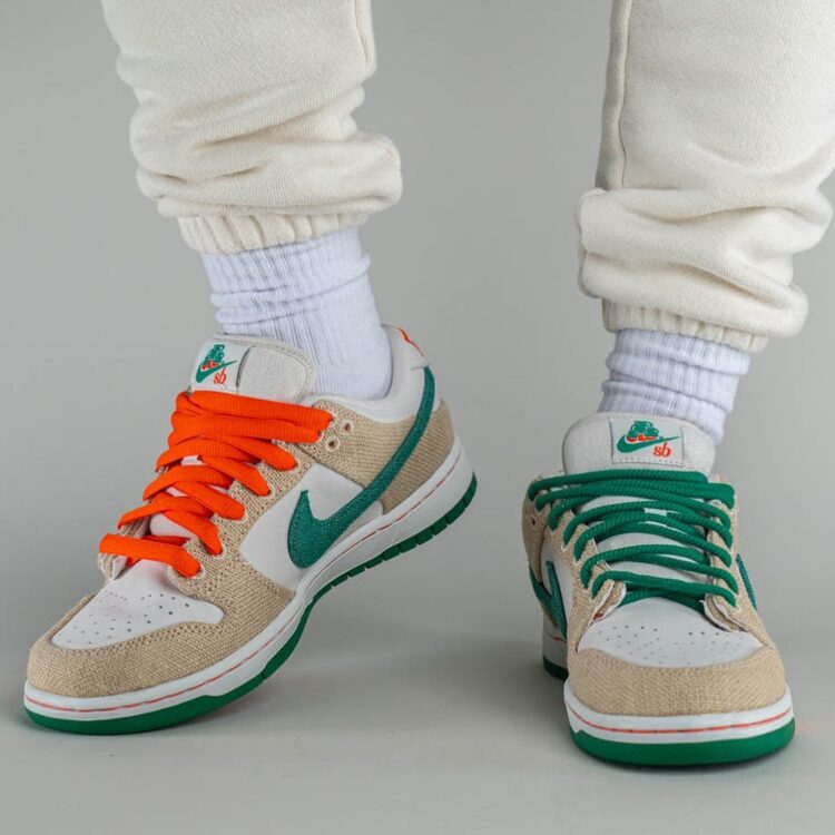 Jarritos Nike doormat SB Dunk Low FD0860 001 05 750x750