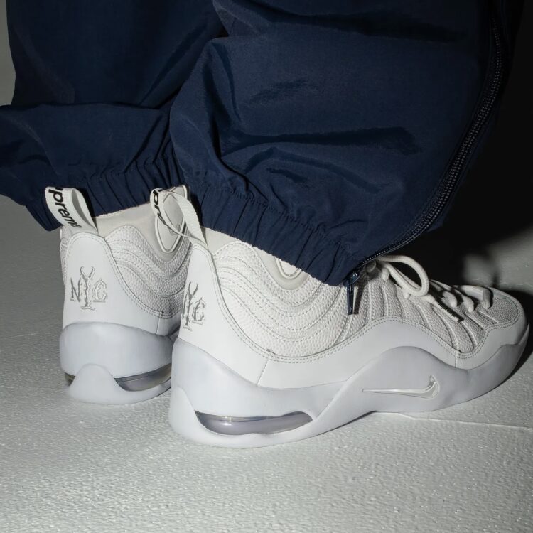 Supreme x Nike Air Bakin DX3292-100 | Nice Kicks