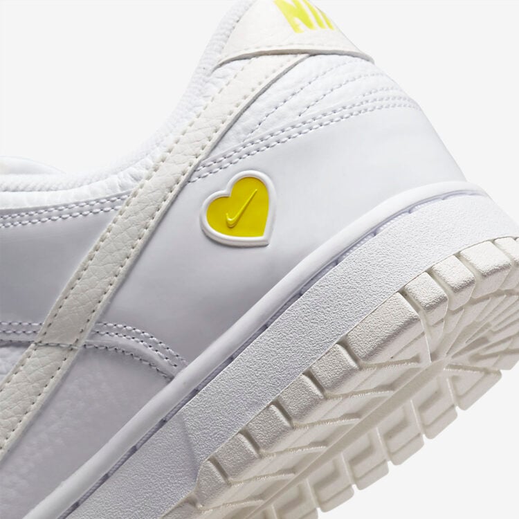 Nike Dunk Low "Yellow Heart" FD0803-100