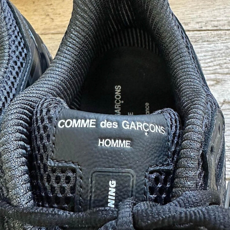 COMME des GARÇONS HOMME x New Balance 1906R “Black”