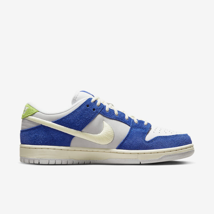 Fly Streetwear x Nike SB Dunk Low DQ5130-400