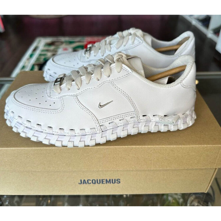 Jacquemus x Nike J Force 1 Low DR0424-100