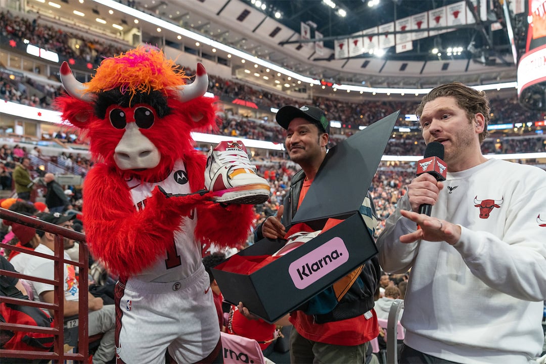 CHICAGO BULL'S MASCOT Benny the Bull IN DROP OFFS