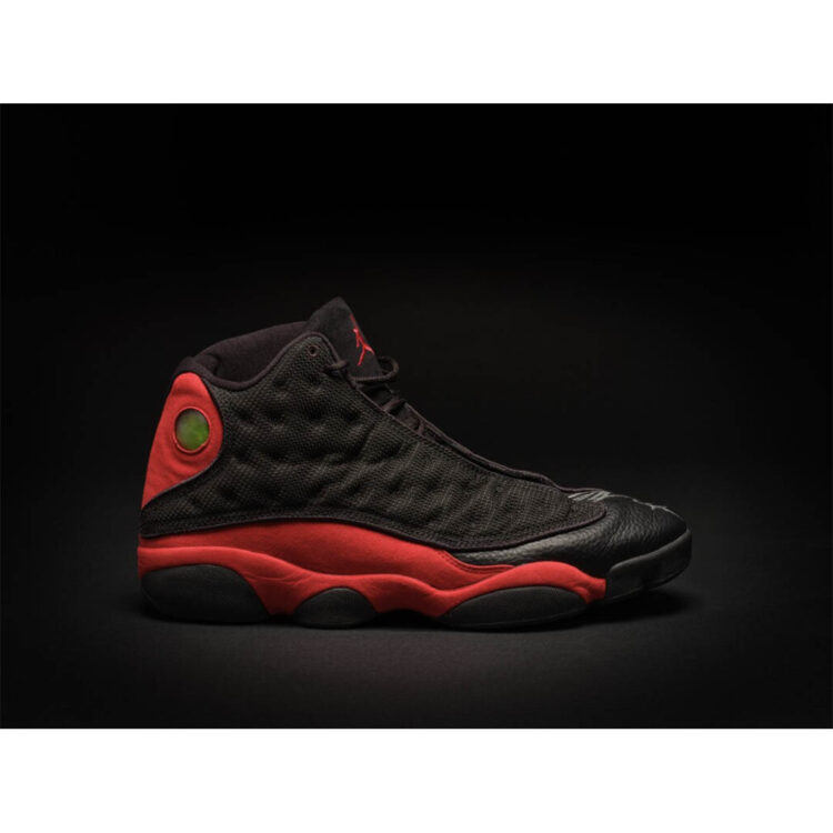 Michael Jordan's 1998 NBA Finals Кроссовки nike air jordan Retro оригинал 28-29 размер 18 5см3 "Bred" Up For Auction