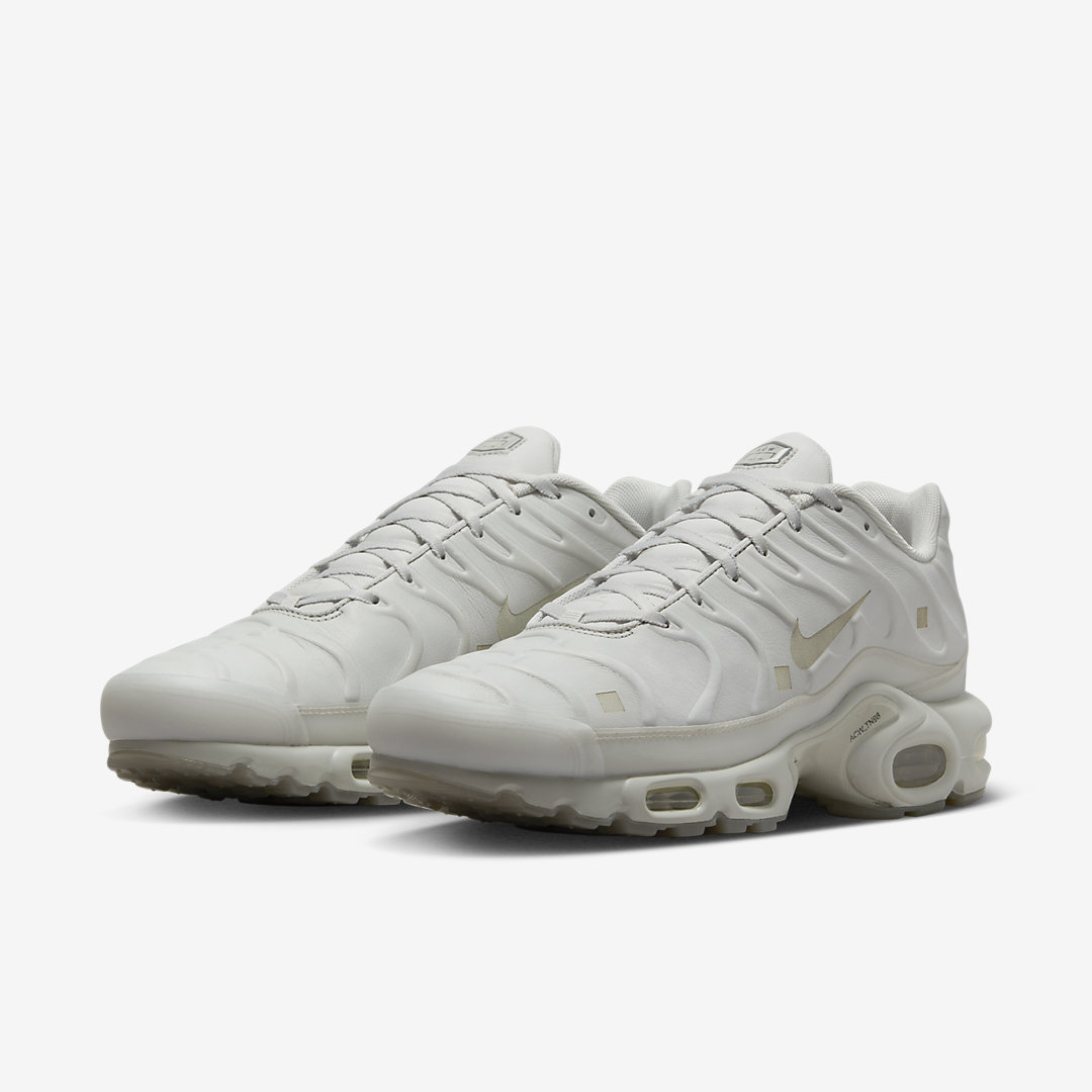 A-COLD-WALL* x Nike Air Max Plus FD7855-002