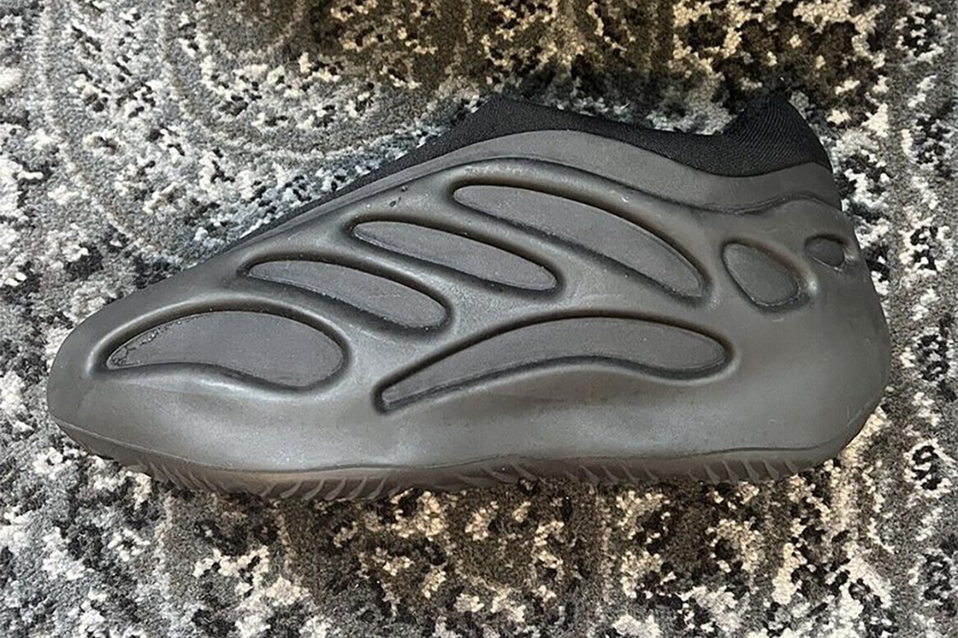 A Laceless Yeezy 700v3 Foam Knit Sample Surfaces Online