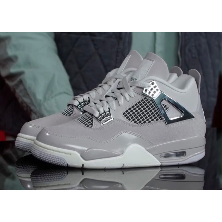 Nike Wmns Air Jordan 4 Retro *Frozen Moments* – buy now at Asphaltgold  Online Store!