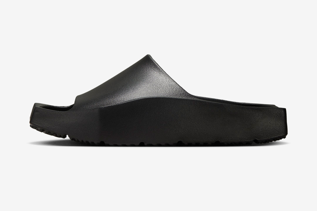 Elevate Your Summer Outfit With the Jordan Hex Slide WMNS “Black”