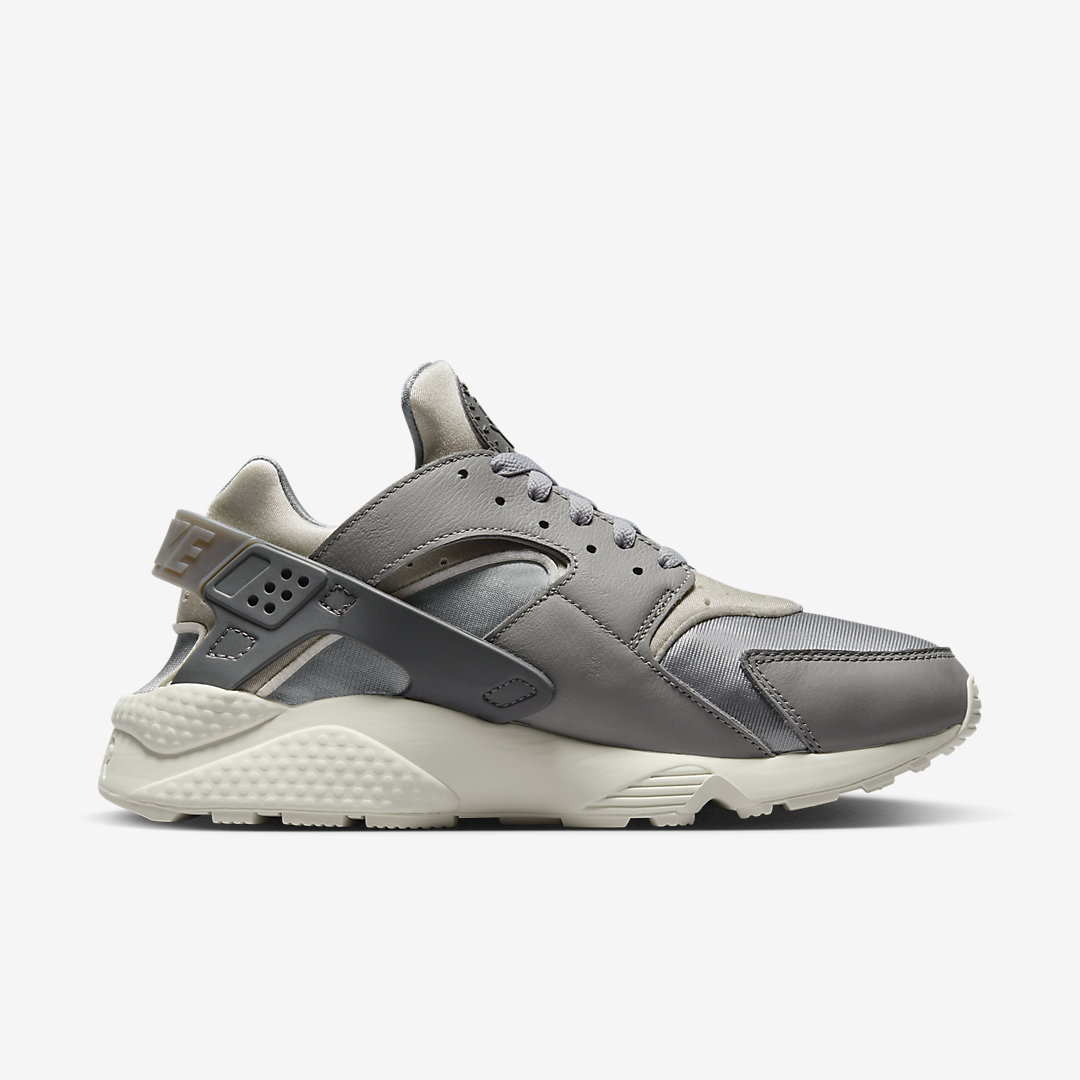 Nike Air Huarache Light Smoke Grey FB8988 001 04