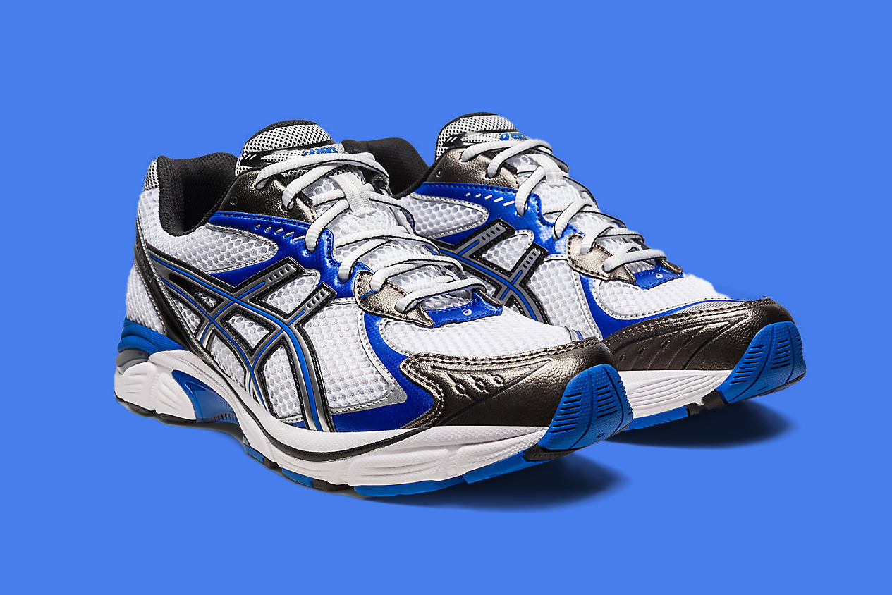 ASICS Accents the GT-2160 With “Illusion Blue” Hits
