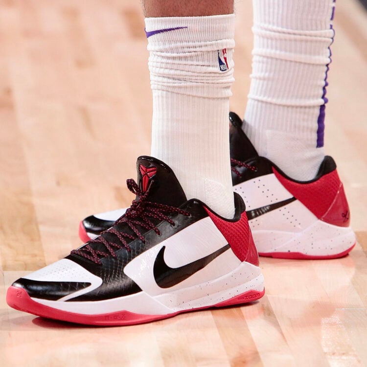 Nike Kobe 5 PE “Chicago”