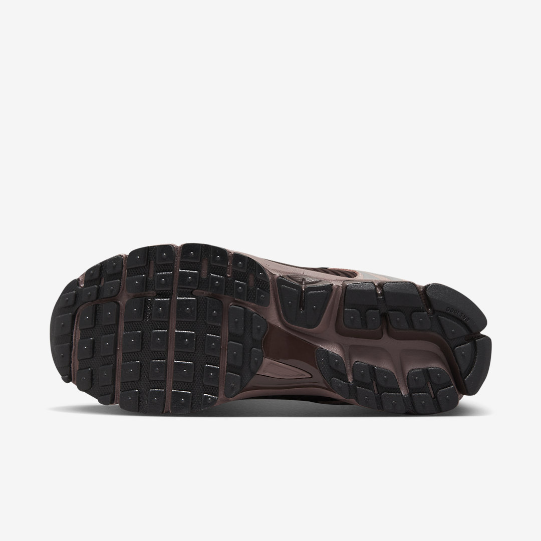 Nike Waiters Zoom Vomero 5 FV1166-200
