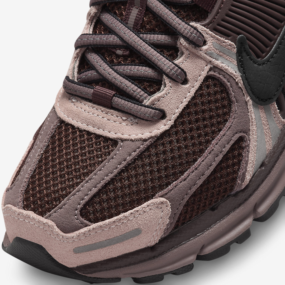 Nike Waiters Zoom Vomero 5 FV1166-200