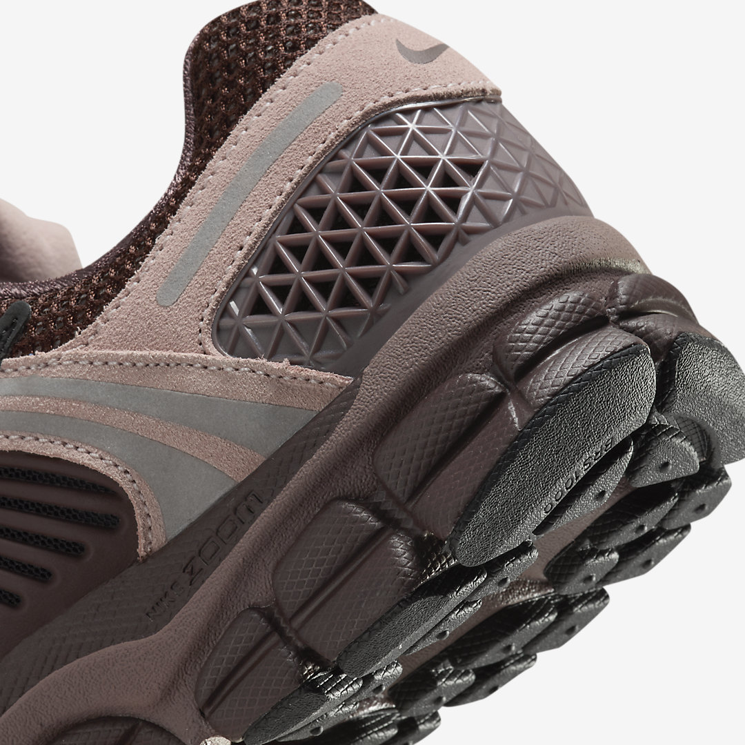 Nike Waiters Zoom Vomero 5 FV1166-200