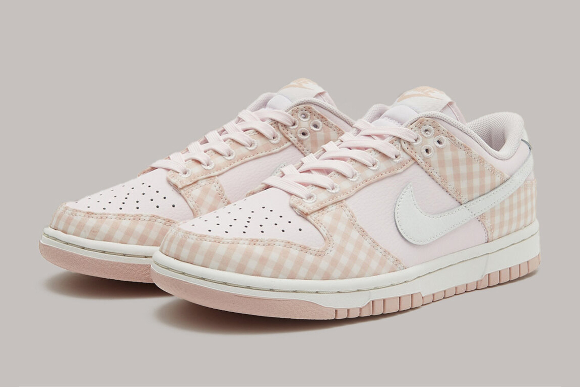 “Pink Gingham” Graces The Nike Dunk Low