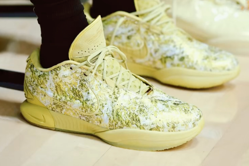 LeBron James Teases New “Gold” Nike LeBron 21