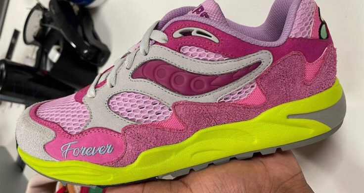 Jae Tips x Saucony une Grid Shadow 2