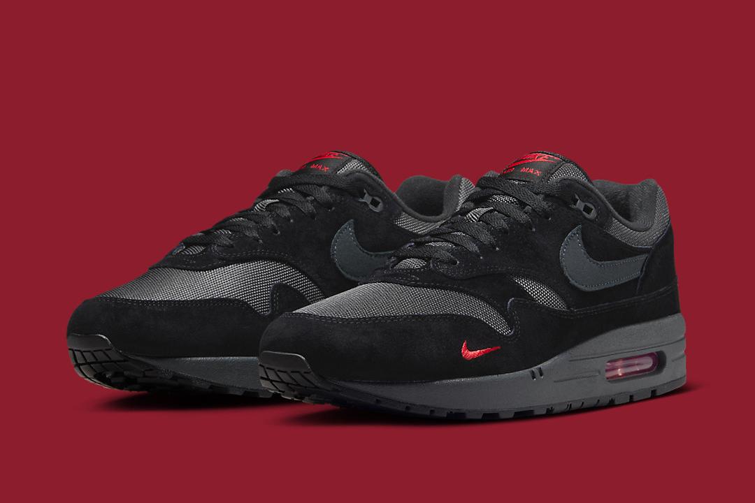 Nike Air Max 1 “Bred” Releases Soon