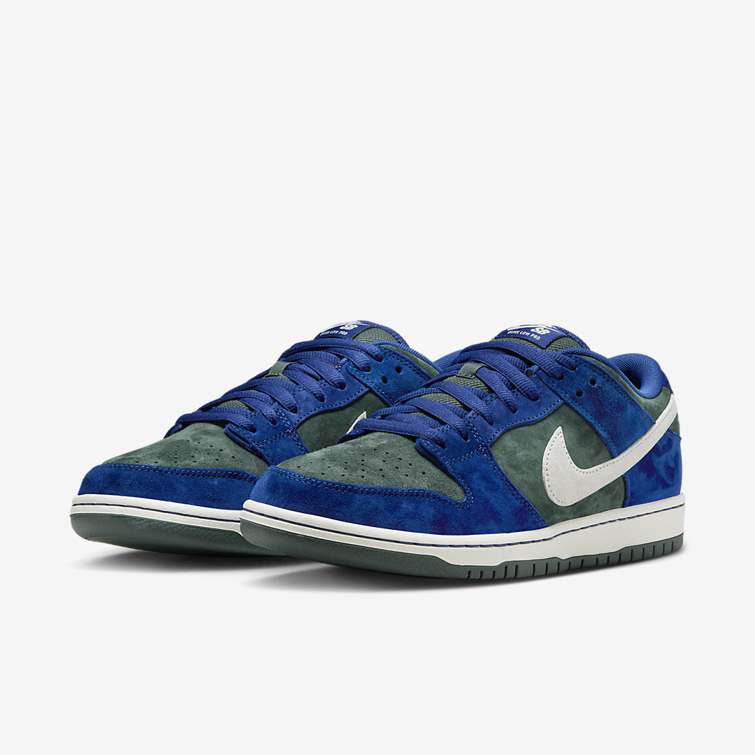 Nike SB Dunk Low HF3704-400