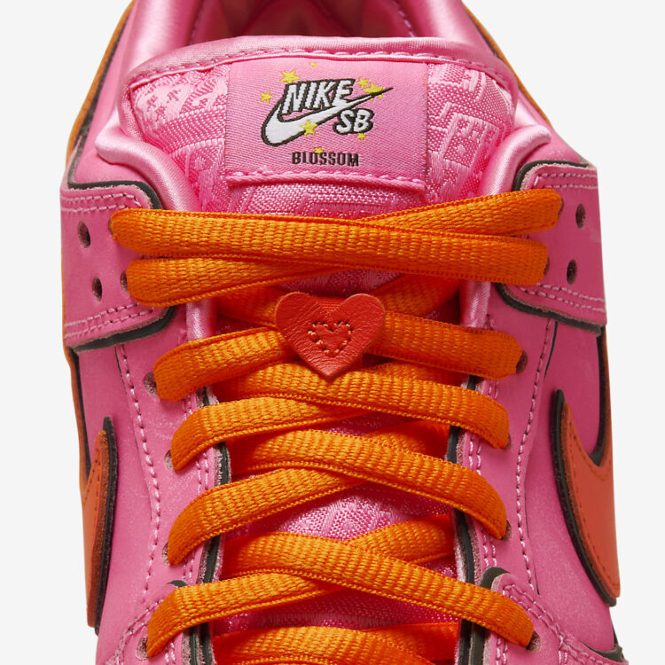 The Powerpuff Girls x Nike SB Dunk Low 