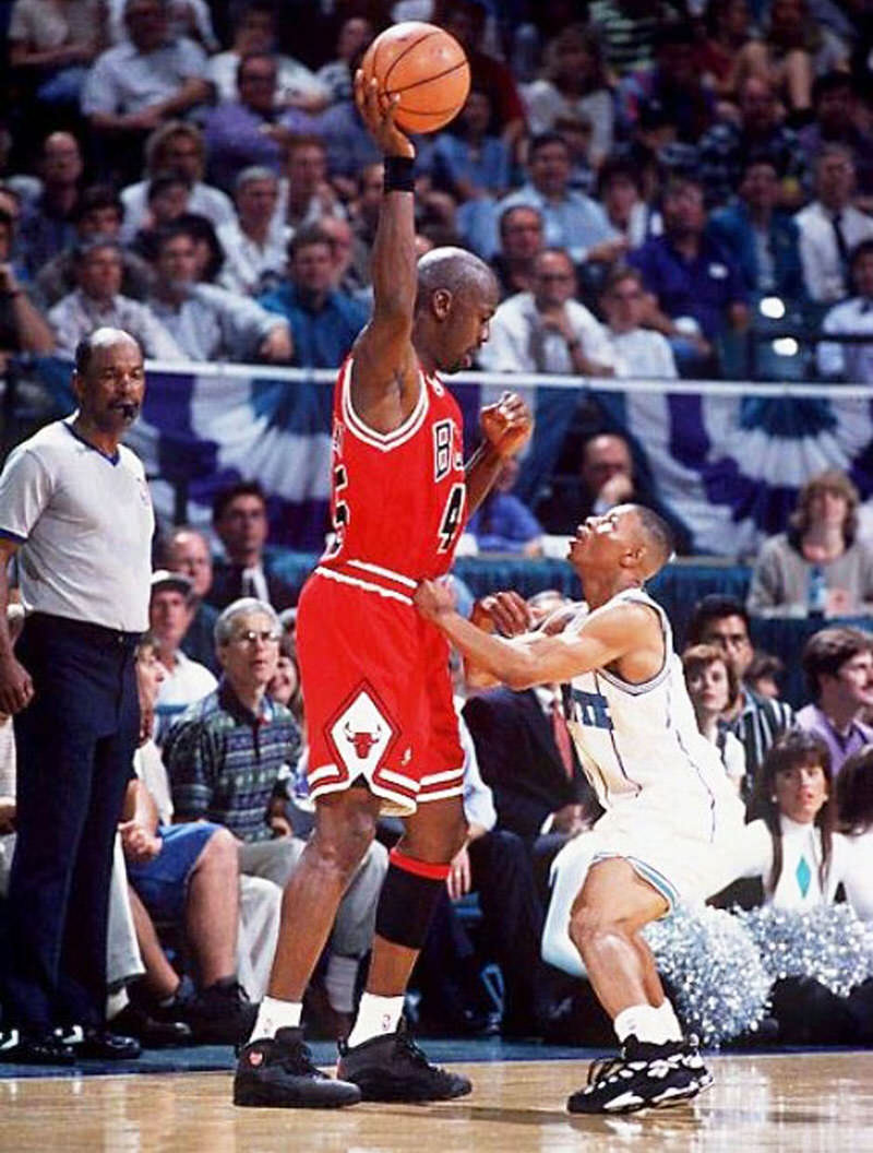 Michael Jordan wearing the Air Jordan 10 "Shadow"