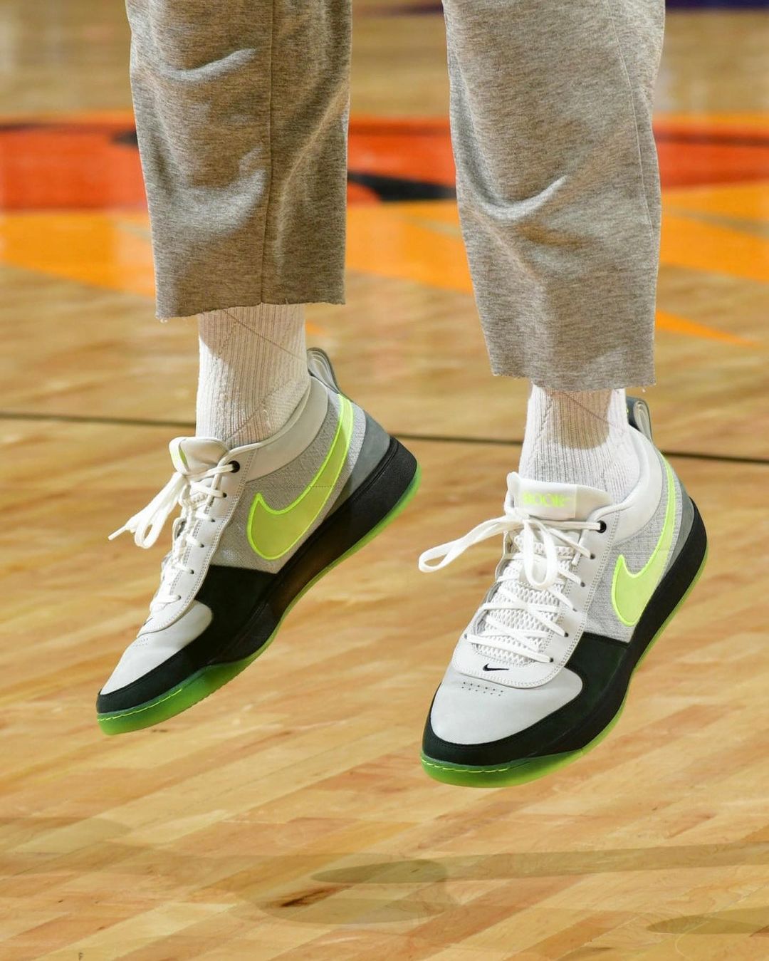 devin booker nike book 1 neon 1