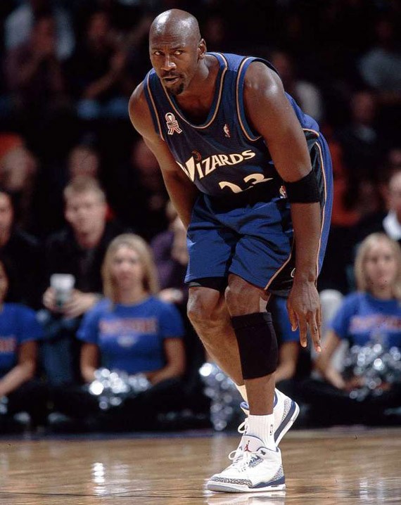 Michael Jordan wearing the Air Jordan 3 True Blue Retro