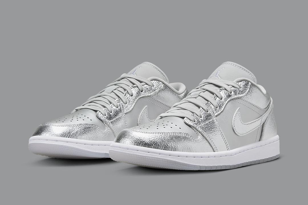 Air Jordan 1 Low WMNS "Metallic Silver" FN5030-001