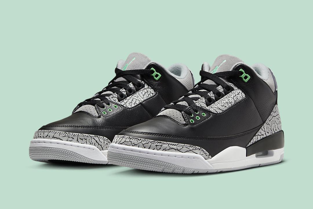 Air Jordan 3 "Green Glow" CT8532-031