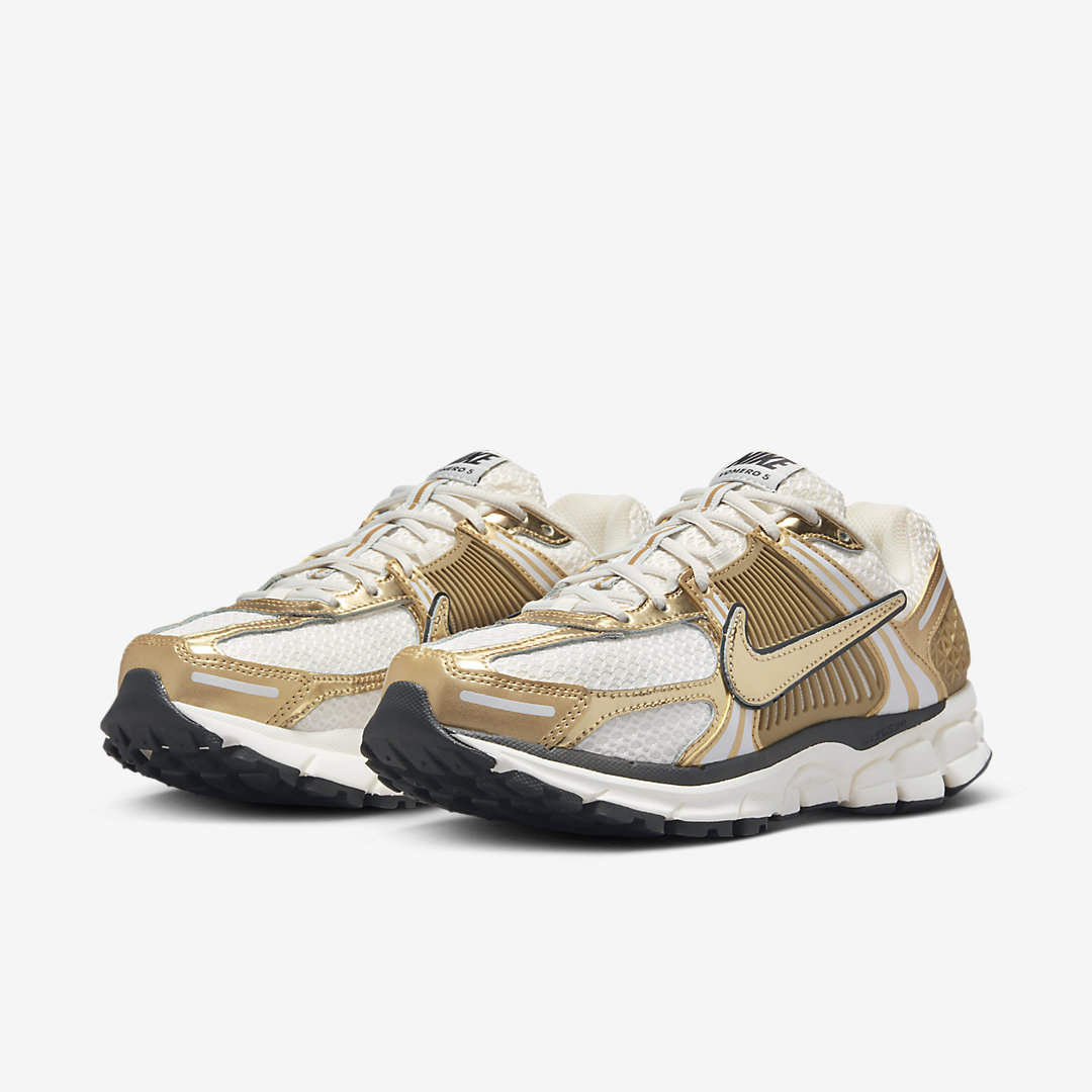 Nike Zoom Vomero 5 WMNS Metallic Gold HF7723 001 02