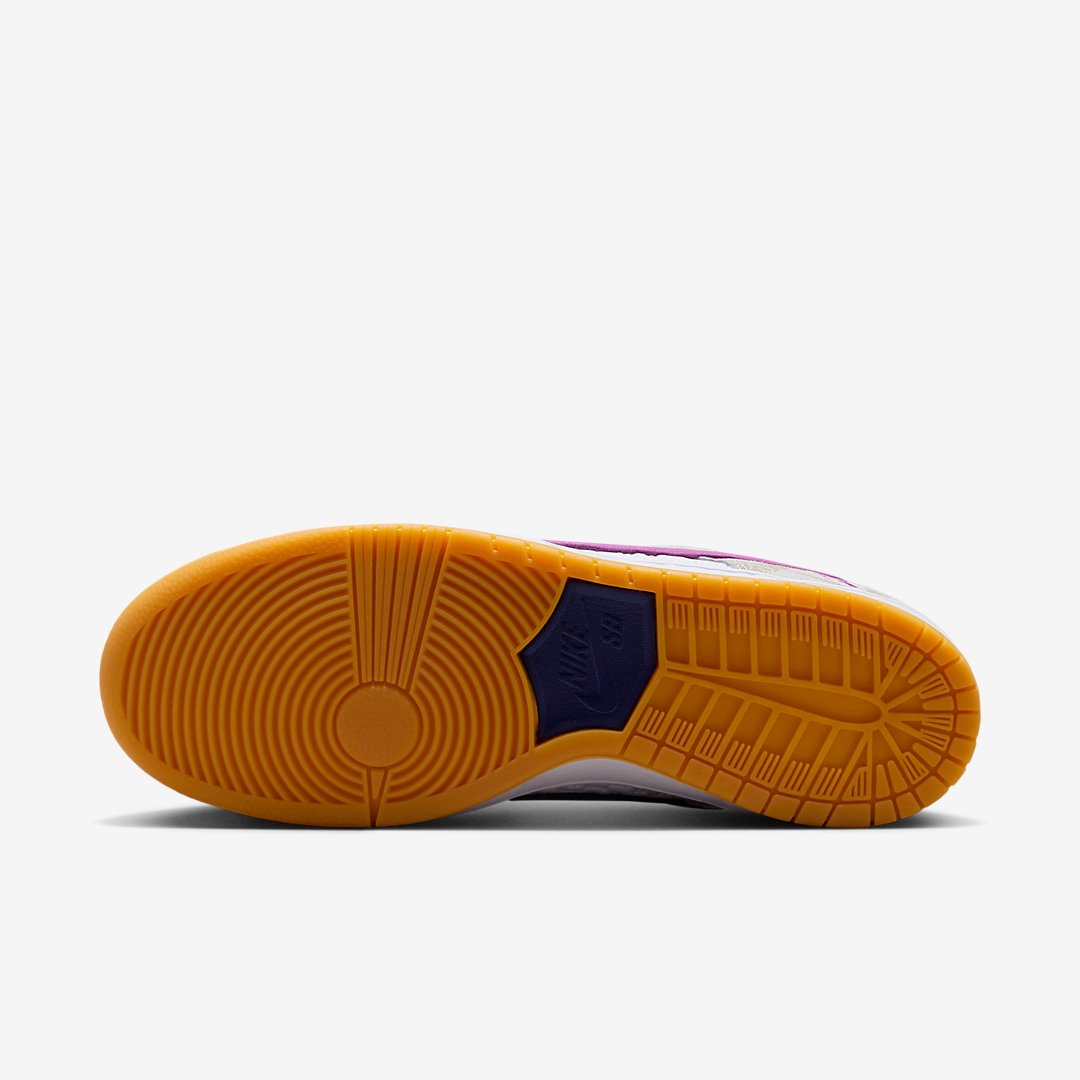 Rayssa Leal x Nike SB Dunk Low FZ5251 001 07
