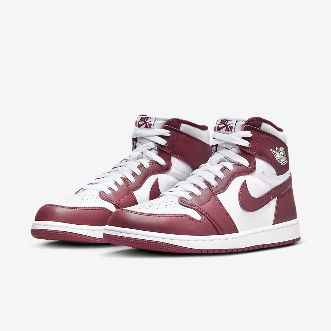 Air Jordan 1 High OG "Team Red" DZ5485-160