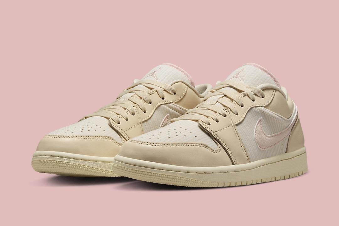 Chega a sivasdescalzo o produto AIR fight JORDAN 1 LOW OG SP marca que pertence a a campanha FA2022 "Linen" FQ1925-100