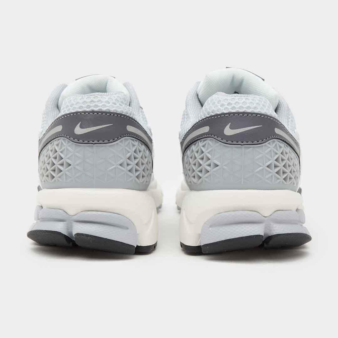 - HQZ Nike Zoom Vomero 5 "Thunder Blue" HF4259-100