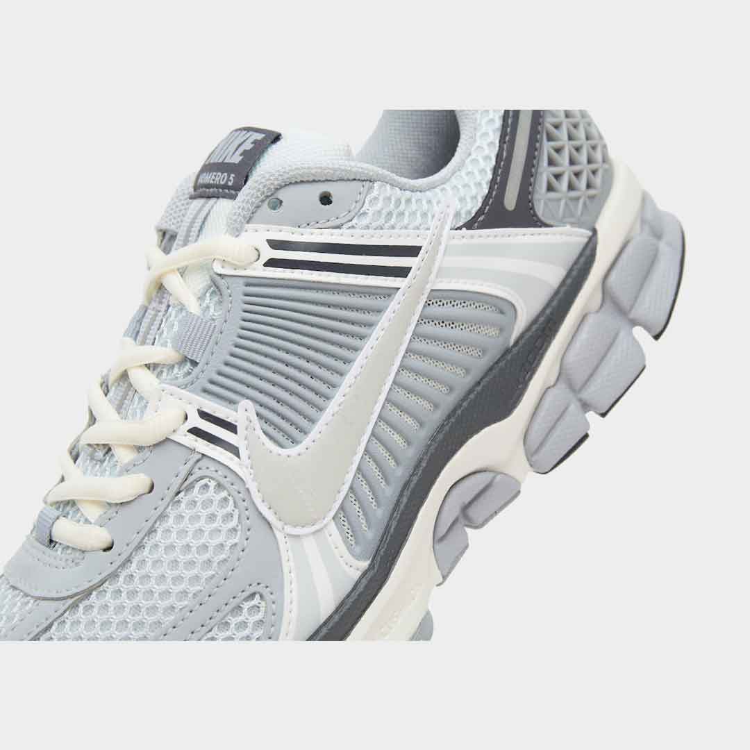 - HQZ Nike Zoom Vomero 5 "Thunder Blue" HF4259-100