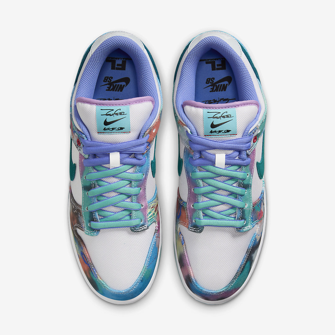 Futura x Nike SB Dunk Low HF6061-400