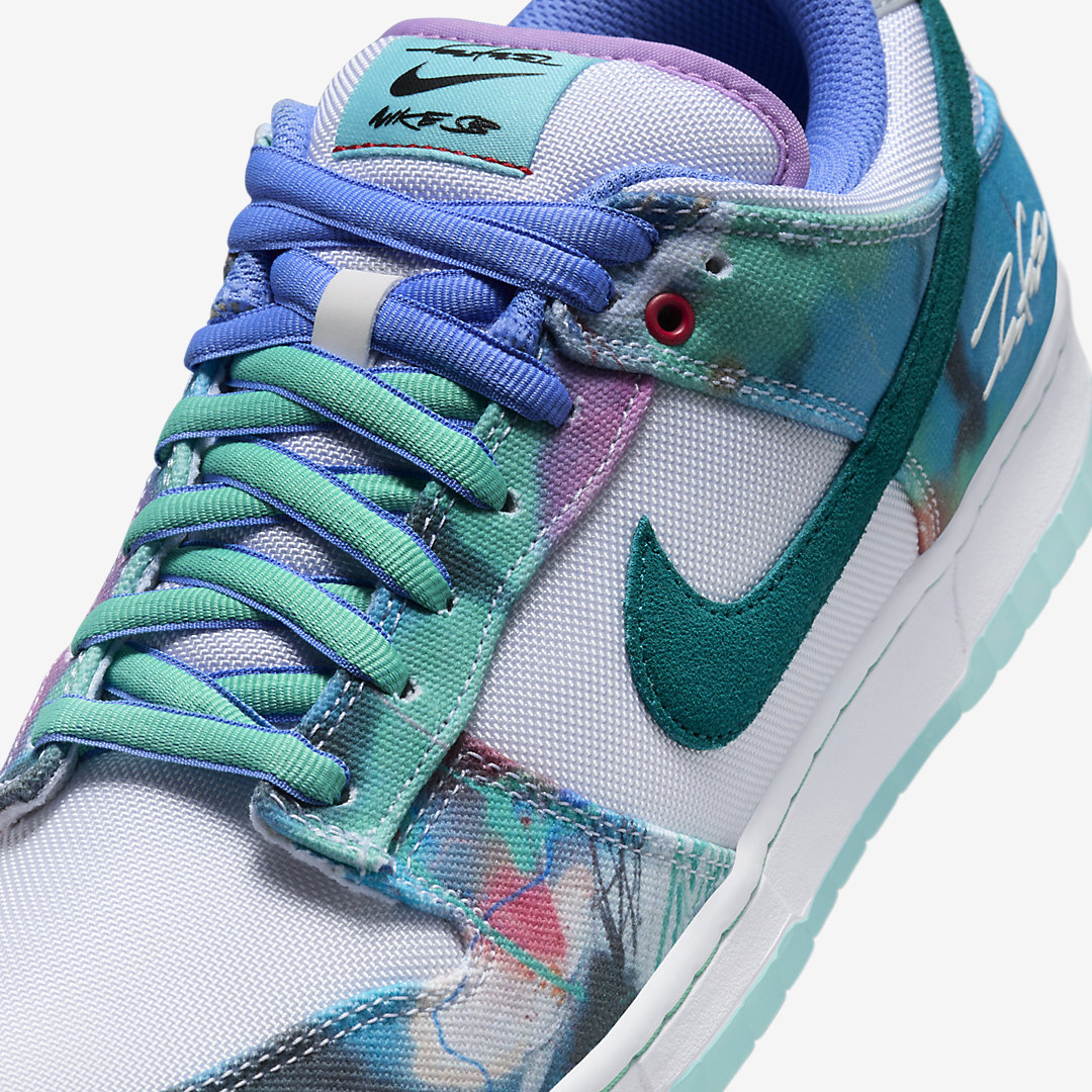 Futura x Nike heels SB Dunk Low HF6061 400 08