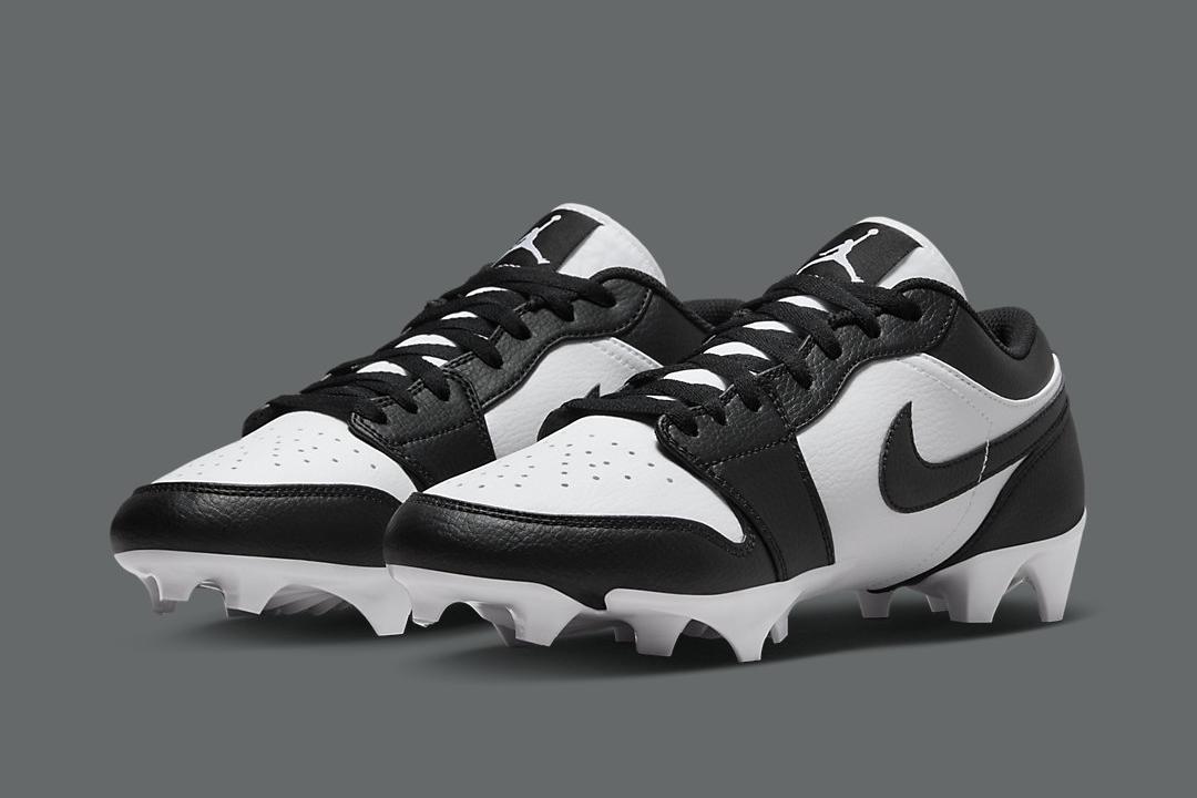 Jordan 1 Low TD Cleat "Panda" FJ6245-100