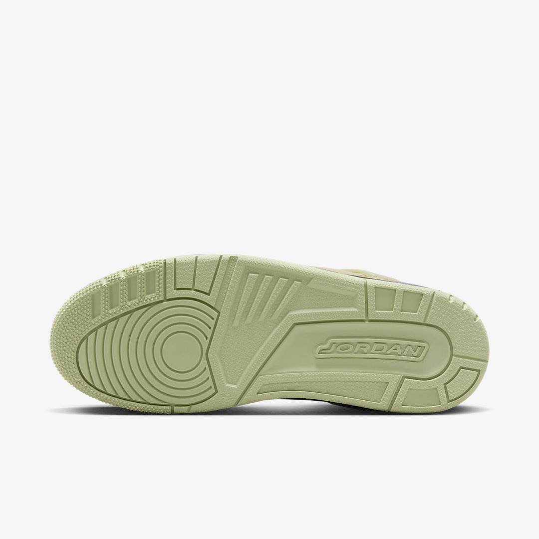 - HQZ Jordan Spizike Low HM4732-200